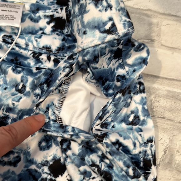 Gymshark blue white floral skort layered front 3 pockets 28 inch waist size 6 - Picture 5 of 14